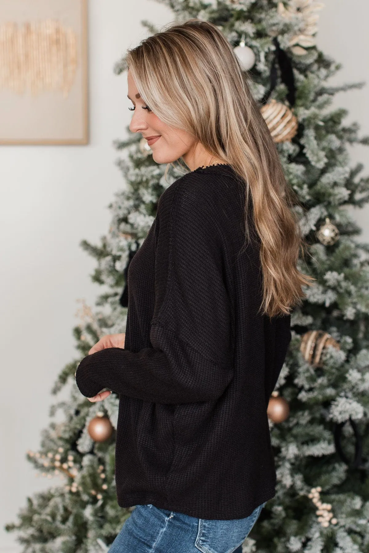 Effortlessly Happy V-Neck Knit Top- Black