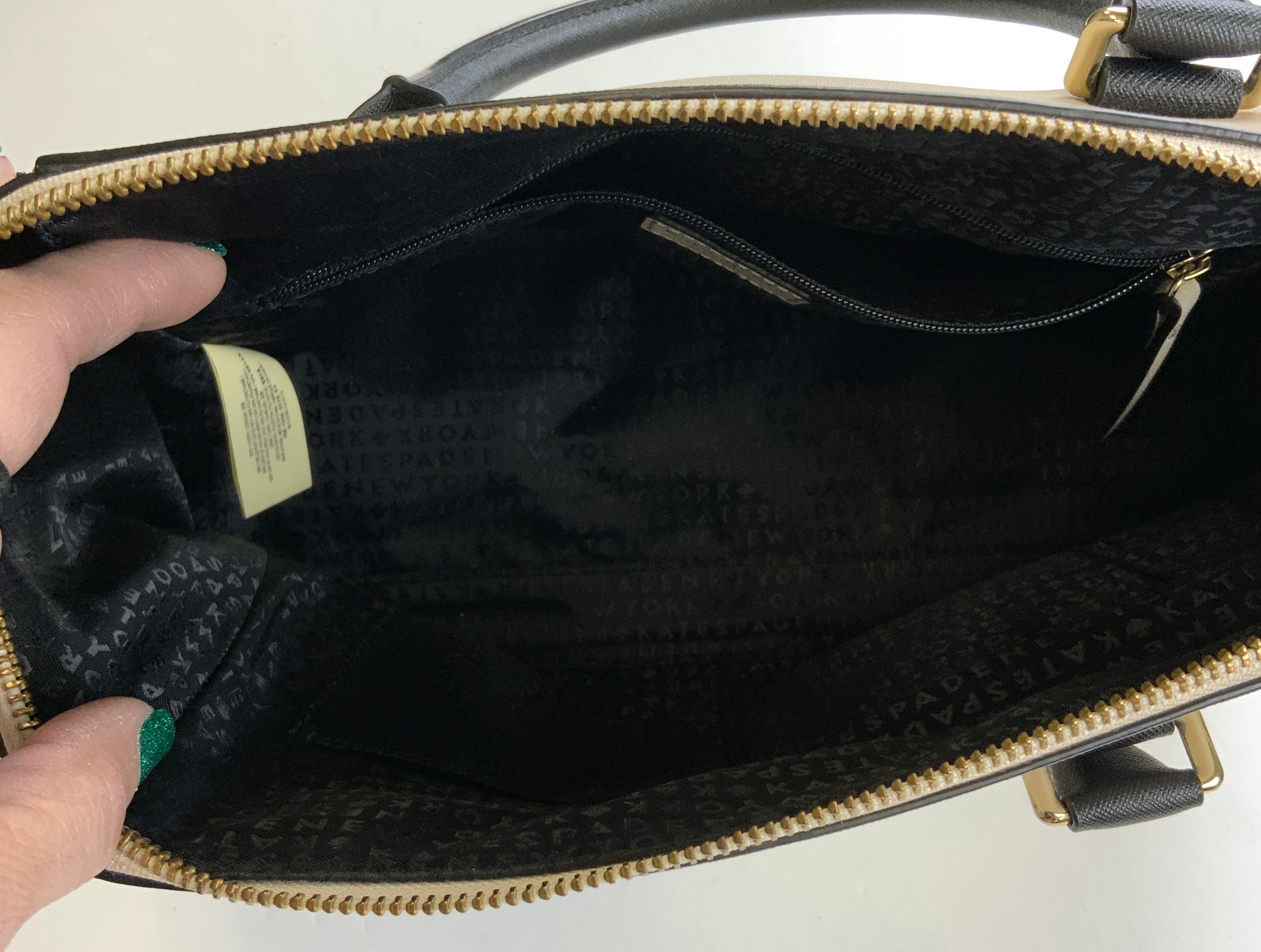 Handbag Designer By Kate Spade  Size: Medium