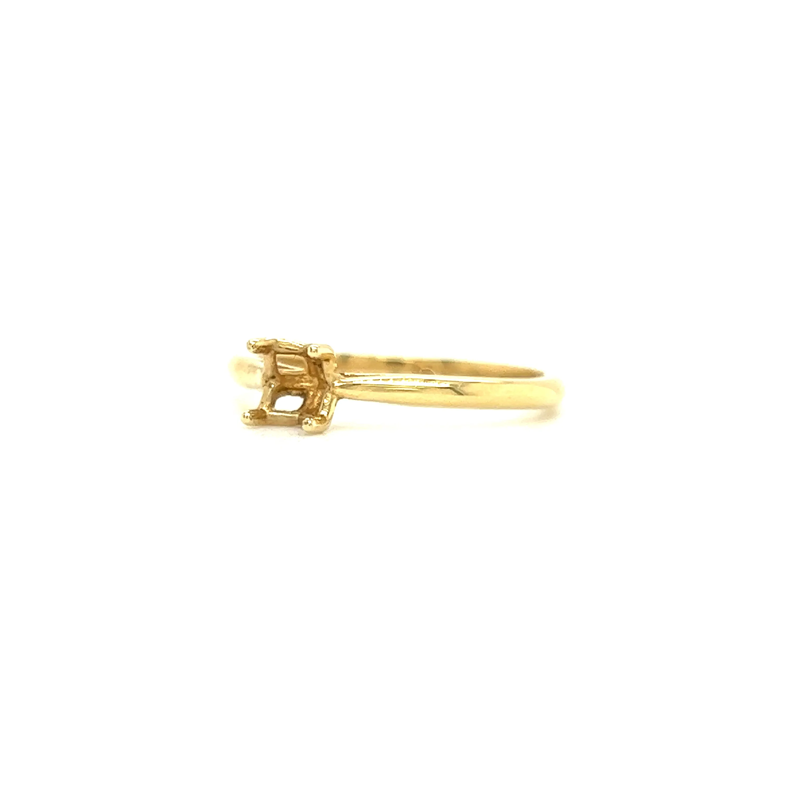 Solitaire Ring Setting with Four Prong Head in 14K Yellow Gold