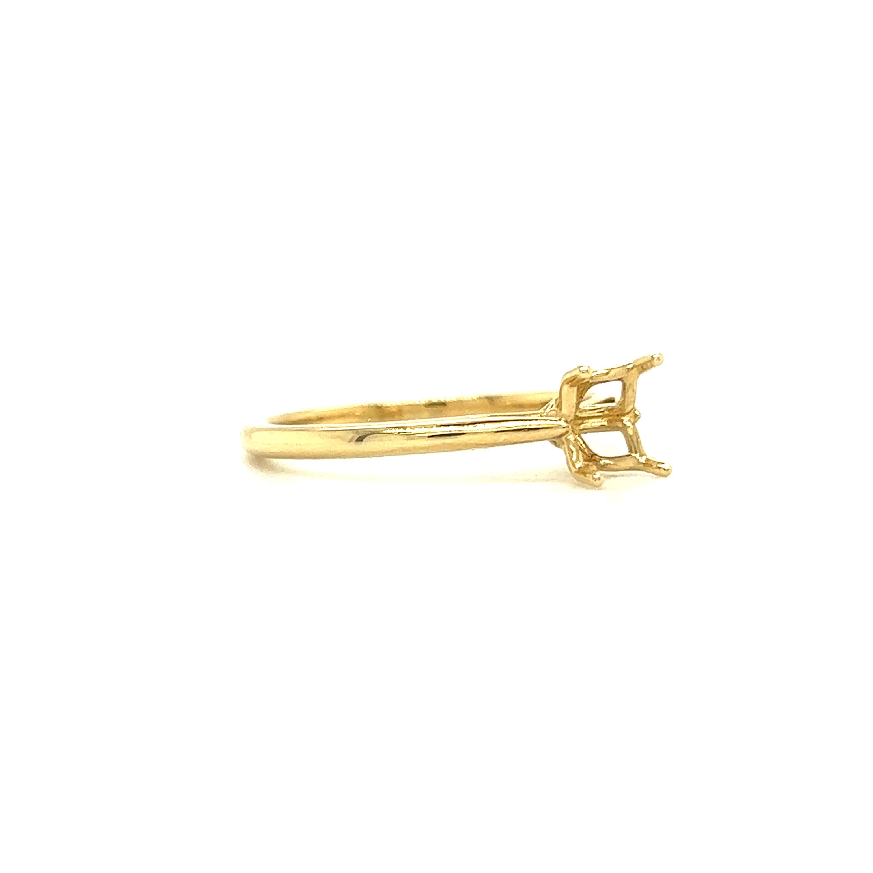 Solitaire Ring Setting with Four Prong Head in 14K Yellow Gold