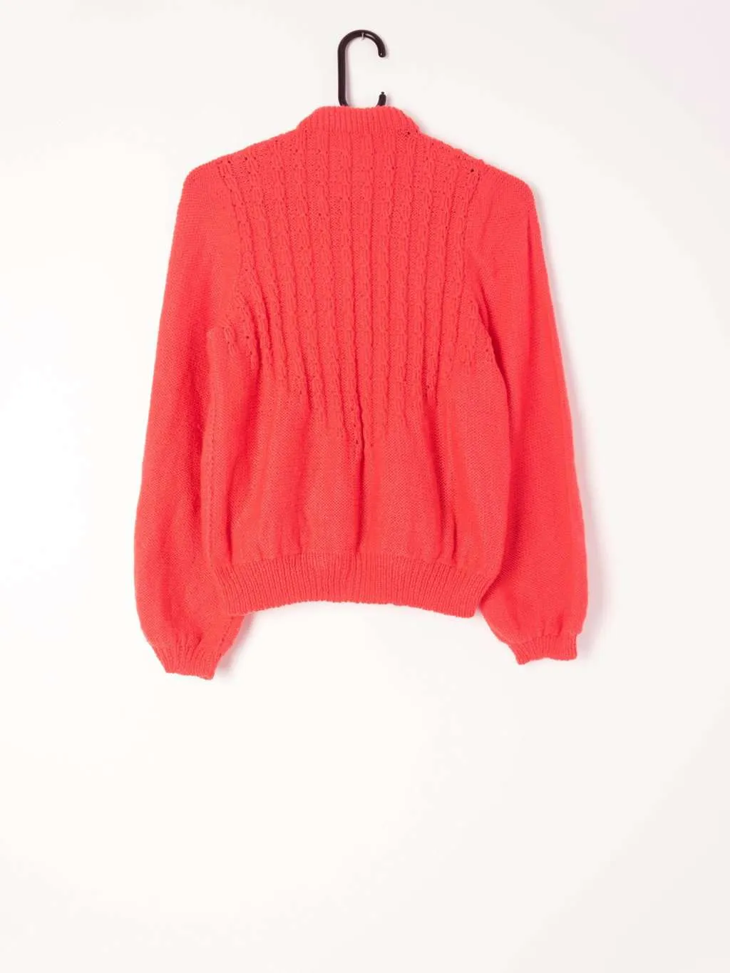 Womens vintage salmon pink hand-knitted jumper with keyhole neckline – Small / Medium