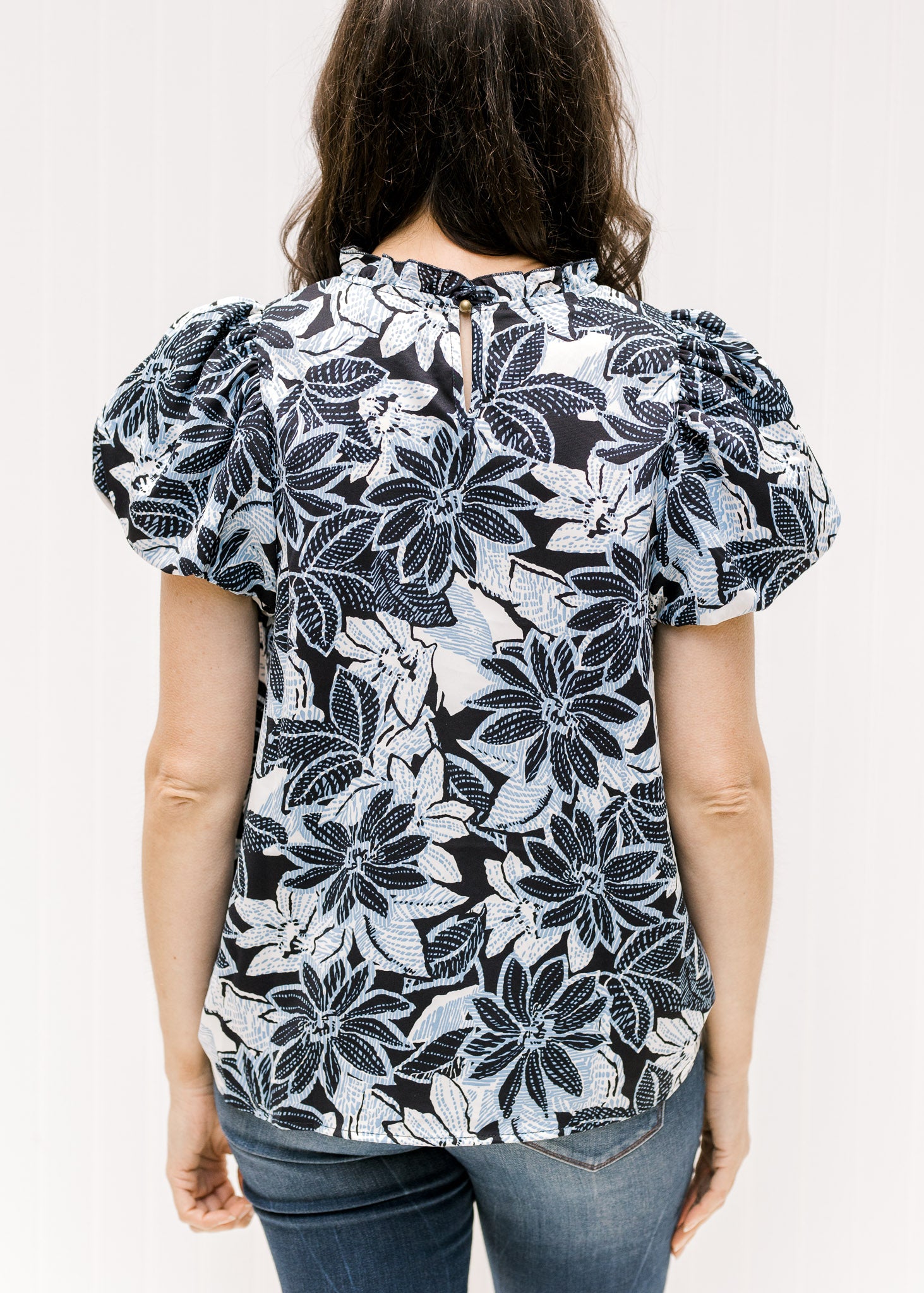 X Blue Flower Outline Top